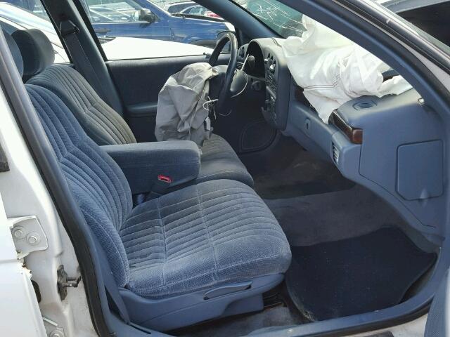 2G1WL52M7W9150158 - 1998 CHEVROLET LUMINA BAS თეთრი ფოტო 5