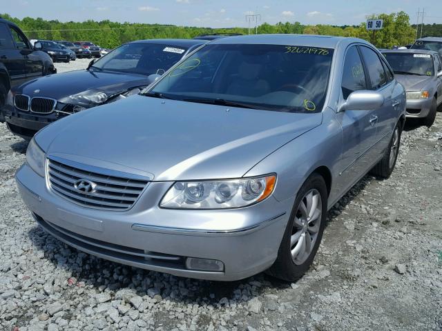 KMHFC46F37A207390 - 2007 HYUNDAI AZERA SE SILVER photo 2