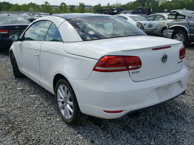 WVWBW7AH3CV007522 - 2012 VOLKSWAGEN EOS KOMFOR 白色 照片 3