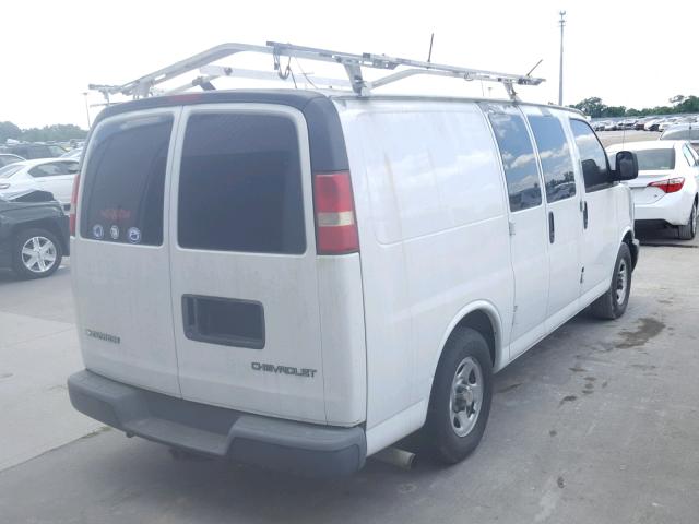 1GCEG15X231230599 - 2003 CHEVROLET EXPRESS G1 WHITE photo 4