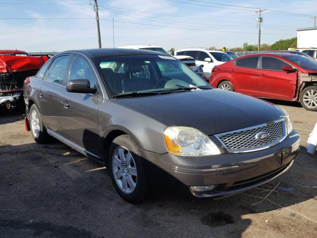 1FAHP24117G131099 - 2007 FORD FIVE HUNDR GRAY photo 1