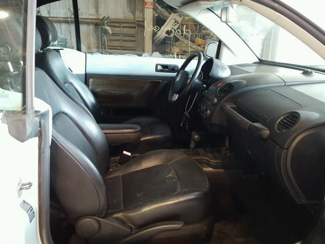 3VWSF31Y56M329907 - 2006 VOLKSWAGEN NEW BEETLE ლურჯი ფოტო 5