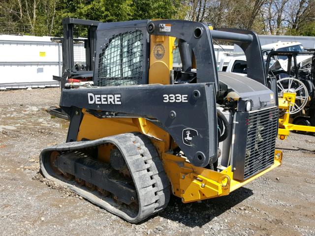 1T0333EMAFE286207 - 2015 JOHN DEERE 333E YELLOW photo 3