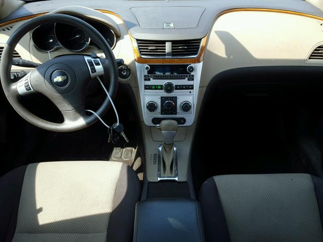 1G1ZC5E09AF151723 - 2010 CHEVROLET MALIBU 1LT GRAY photo 9