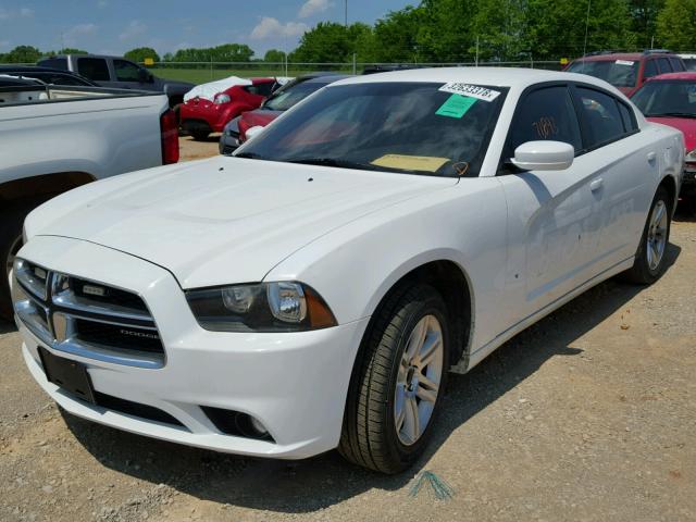 2B3CL1CG2BH565403 - 2011 DODGE CHARGER PO WHITE photo 2