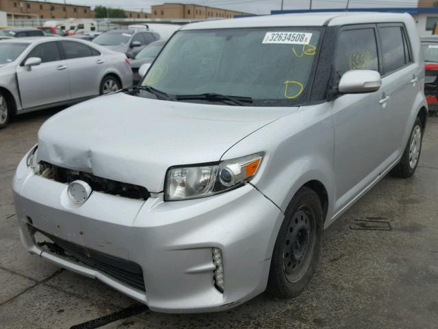 JTLZE4FE3DJ031413 - 2013 TOYOTA SCION XB SILVER photo 2