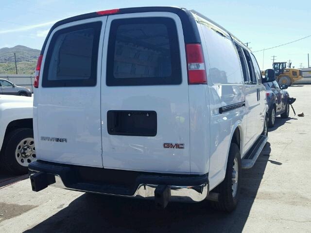 1GTW7AFFXH1911112 - 2017 GMC SAVANA G25 WHITE photo 4