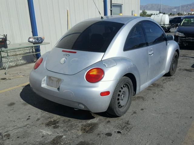 3VWCK21C72M460412 - 2002 VOLKSWAGEN NEW BEETLE 银色 照片 4