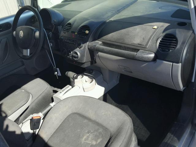 3VWCK21C72M460412 - 2002 VOLKSWAGEN NEW BEETLE 银色 照片 9