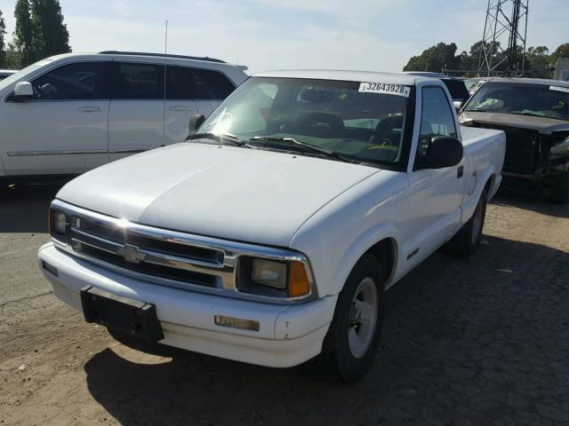 1GCCS1442T8190545 - 1996 CHEVROLET S TRUCK S1 WHITE photo 2