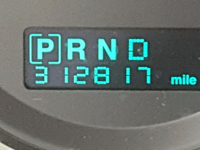 1J8HG48K96C330537 - 2006 JEEP COMMANDER GRAY photo 8