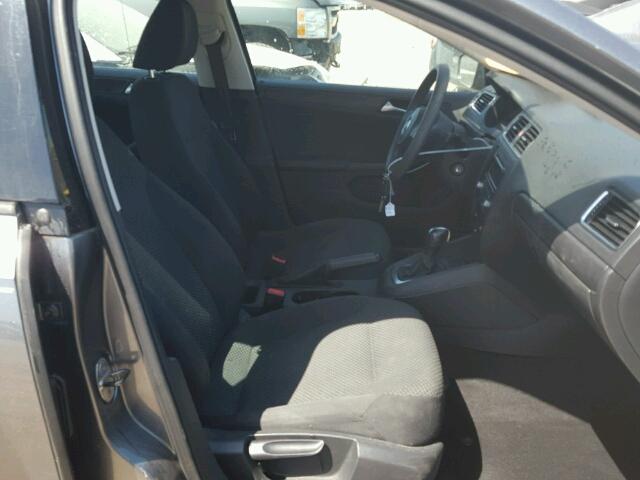 3VW2K7AJ7DM228788 - 2013 VOLKSWAGEN JETTA BASE 灰色 照片 5