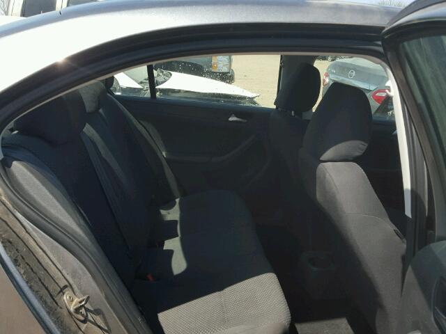 3VW2K7AJ7DM228788 - 2013 VOLKSWAGEN JETTA BASE 灰色 照片 6