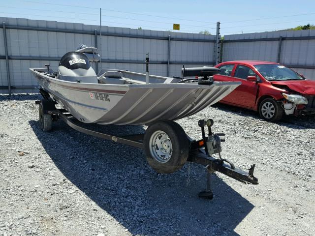 GEN85101D011 - 2011 EXPR BOAT W/TRL SILVER photo 1