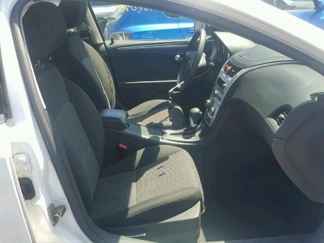 1G1ZC5E00CF196648 - 2012 CHEVROLET MALIBU 1LT WHITE photo 5