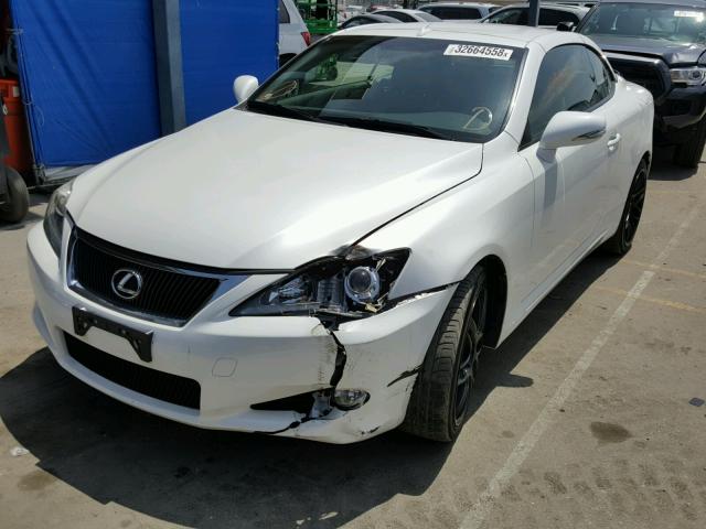 JTHFE2C2XC2508259 - 2012 LEXUS IS 350 WHITE photo 2