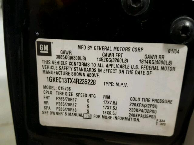 1GKEC13TX4R235228 - 2004 GMC YUKON BLACK photo 10