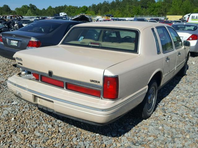 1LNLM82W3VY755858 - 1997 LINCOLN TOWN CAR S CREAM photo 4