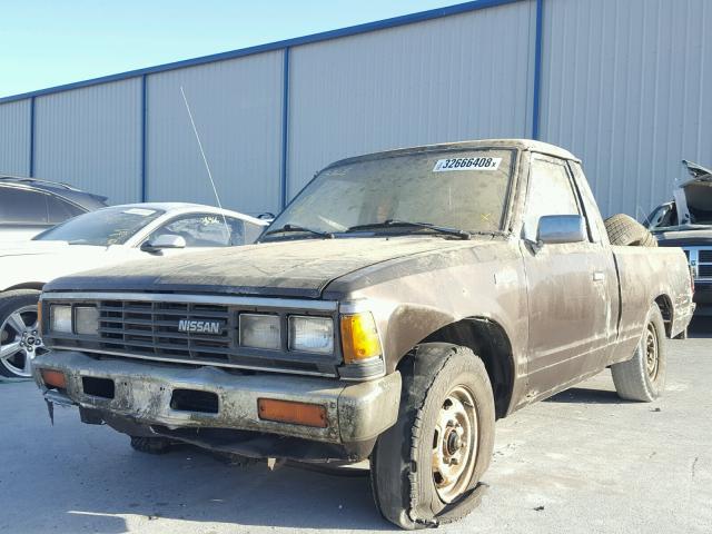 1N6ND01S8FC317121 - 1985 NISSAN 720 BROWN photo 2