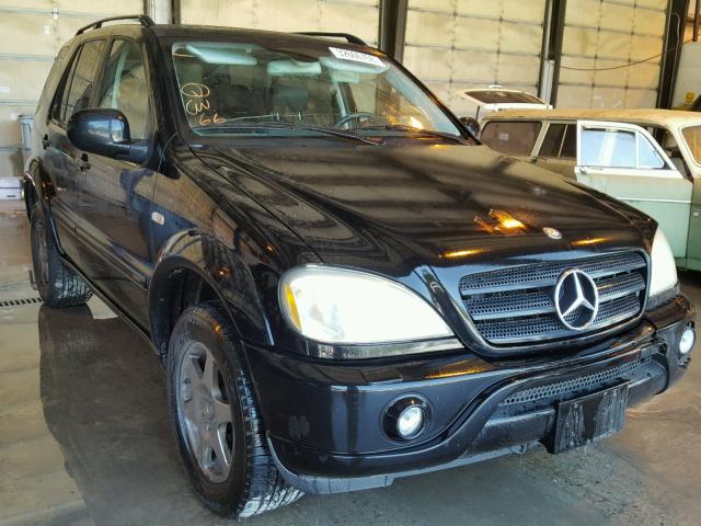 4JGAB54EX1A253450 - 2001 MERCEDES-BENZ ML 320 BLACK photo 1