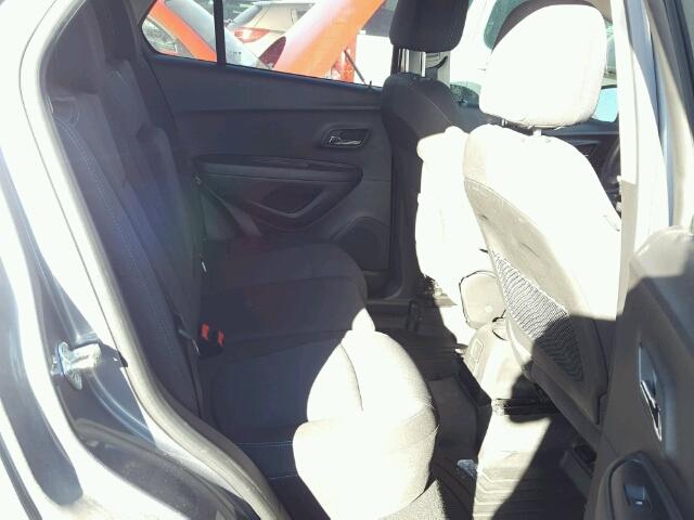 KL7CJRSB7FB195585 - 2015 CHEVROLET TRAX GRAY photo 6