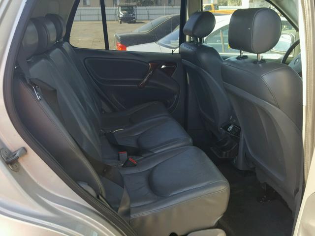4JGAB72E9XA121562 - 1999 MERCEDES-BENZ ML 430 银色 照片 6