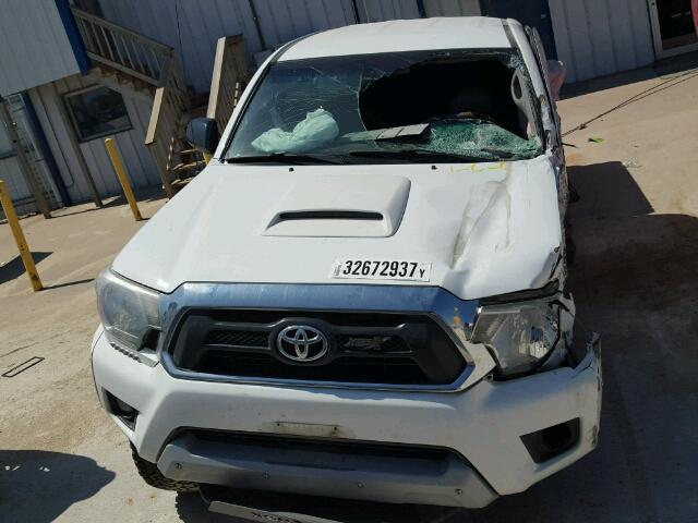 5TFLU4EN0FX112391 - 2015 TOYOTA TACOMA DOU WHITE photo 10