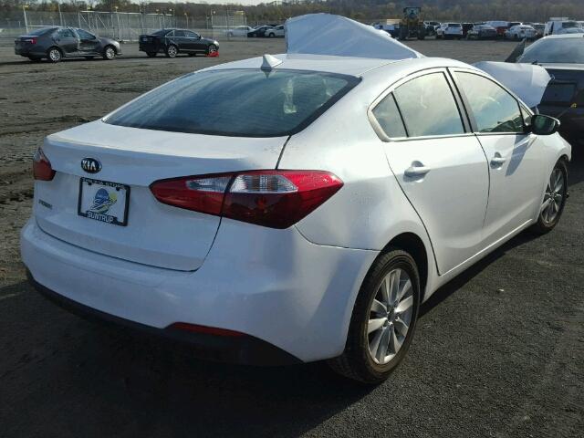 KNAFX4A65E5159703 - 2014 KIA FORTE LX WHITE photo 4