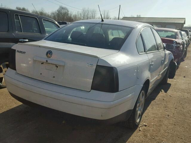 WVWPD23B7YE132988 - 2000 VOLKSWAGEN PASSAT GLX 白色 照片 4