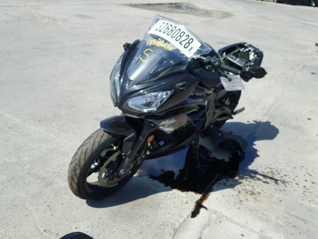 JKAEXEE13CDA07793 - 2012 KAWASAKI EX650 EC BLACK photo 2