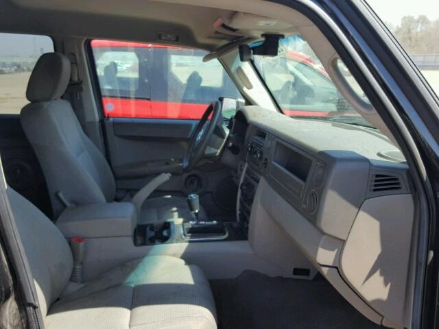 1J8HG48K46C338111 - 2006 JEEP COMMANDER BLACK photo 5