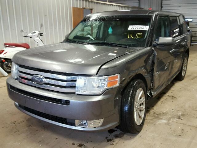 2FMGK5CC3ABA81714 - 2010 FORD FLEX SEL GRAY photo 2