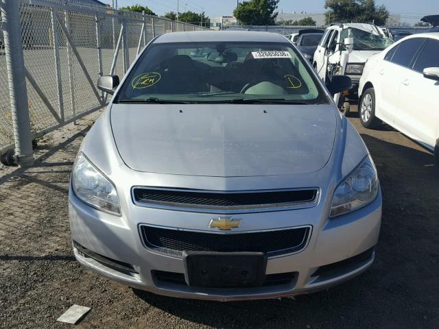 1G1ZB5EB8A4119491 - 2010 CHEVROLET MALIBU LS ვერცხლისფერი ფოტო 9