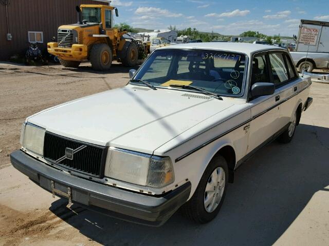 YV1AX8842G1209664 - 1986 VOLVO 244 DL WHITE photo 2