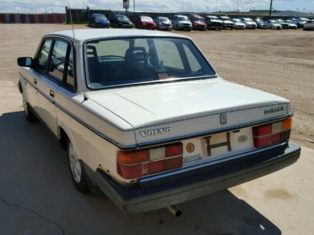 YV1AX8842G1209664 - 1986 VOLVO 244 DL WHITE photo 3