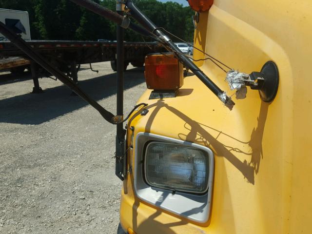 4UZAAXBW53CK81058 - 2003 FREIGHTLINER CHASSIS FS ყვითელი ფოტო 9