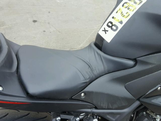 MH3RH06Y9HK015448 - 2017 YAMAHA YZFR3 BLACK photo 5