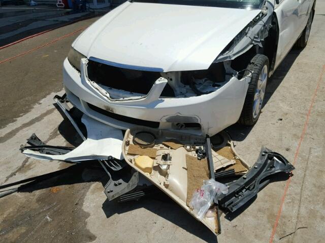 JH4CL968X4C013279 - 2004 ACURA TSX WHITE photo 9