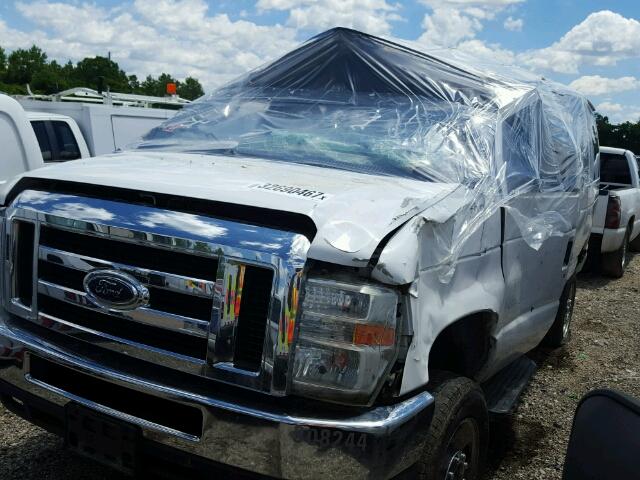 1FBNE31L89DA82264 - 2009 FORD ECONOLINE WHITE photo 2