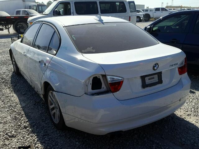 WBAVB17526NK35774 - 2006 BMW 325 I AUTO WHITE photo 3