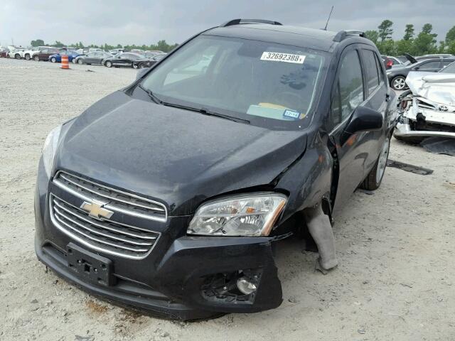 3GNCJTSBXFL201045 - 2015 CHEVROLET TRAX LTZ BLACK photo 2