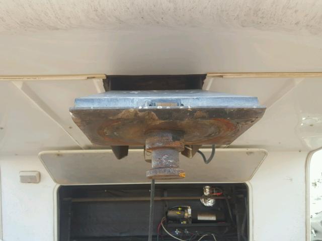 4YDF2752414054013 - 2001 MONT TRAILER WHITE photo 7