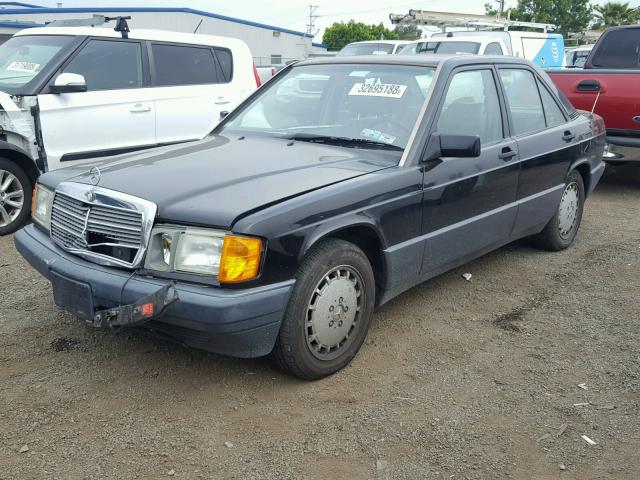 WDBDA29D8PG030170 - 1993 MERCEDES-BENZ 190 E 2.6 BLACK photo 2