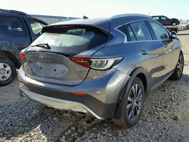 SJKCH5CRXHA024029 - 2017 INFINITI QX30 BASE GRAY photo 4