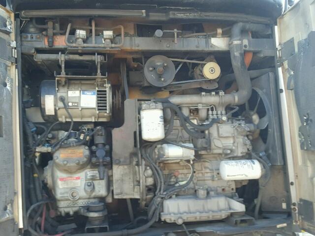 1UYVS23667M181802 - 2007 UTILITY UTILITY WHITE photo 9