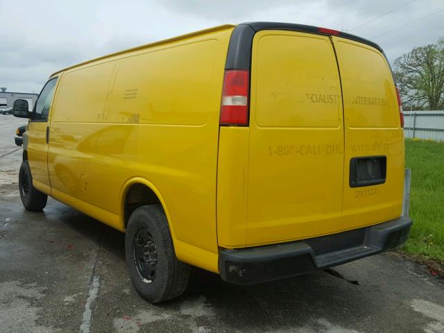 1GTW7GCA8B1902489 - 2011 GMC SAVANA G25 YELLOW photo 3