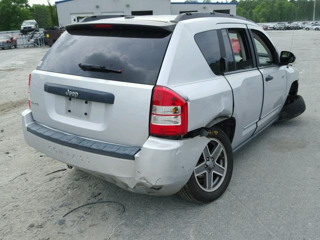 1J4FF47B89D249329 - 2009 JEEP COMPASS SP SILVER photo 4