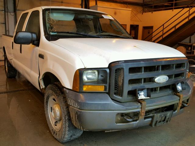 1FTWW30516EC60487 - 2006 FORD F350 SRW S WHITE photo 1