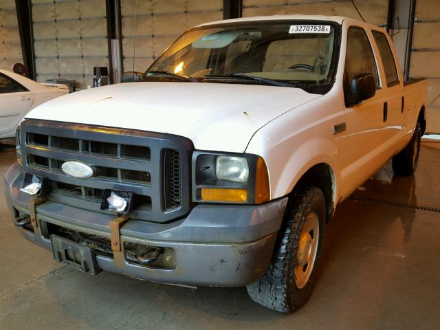 1FTWW30516EC60487 - 2006 FORD F350 SRW S WHITE photo 2