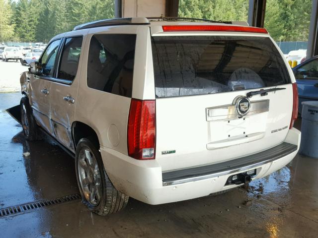 1GYS4CEF5BR205883 - 2011 CADILLAC ESCALADE P WHITE photo 3